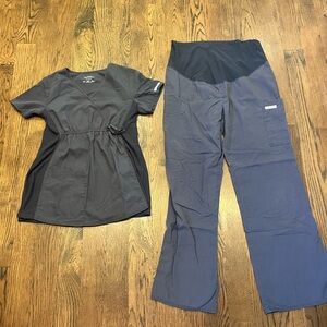 Cherokee Maternity Scrub set in Grey
